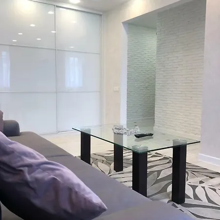 Apartment Lux On Biruzova *